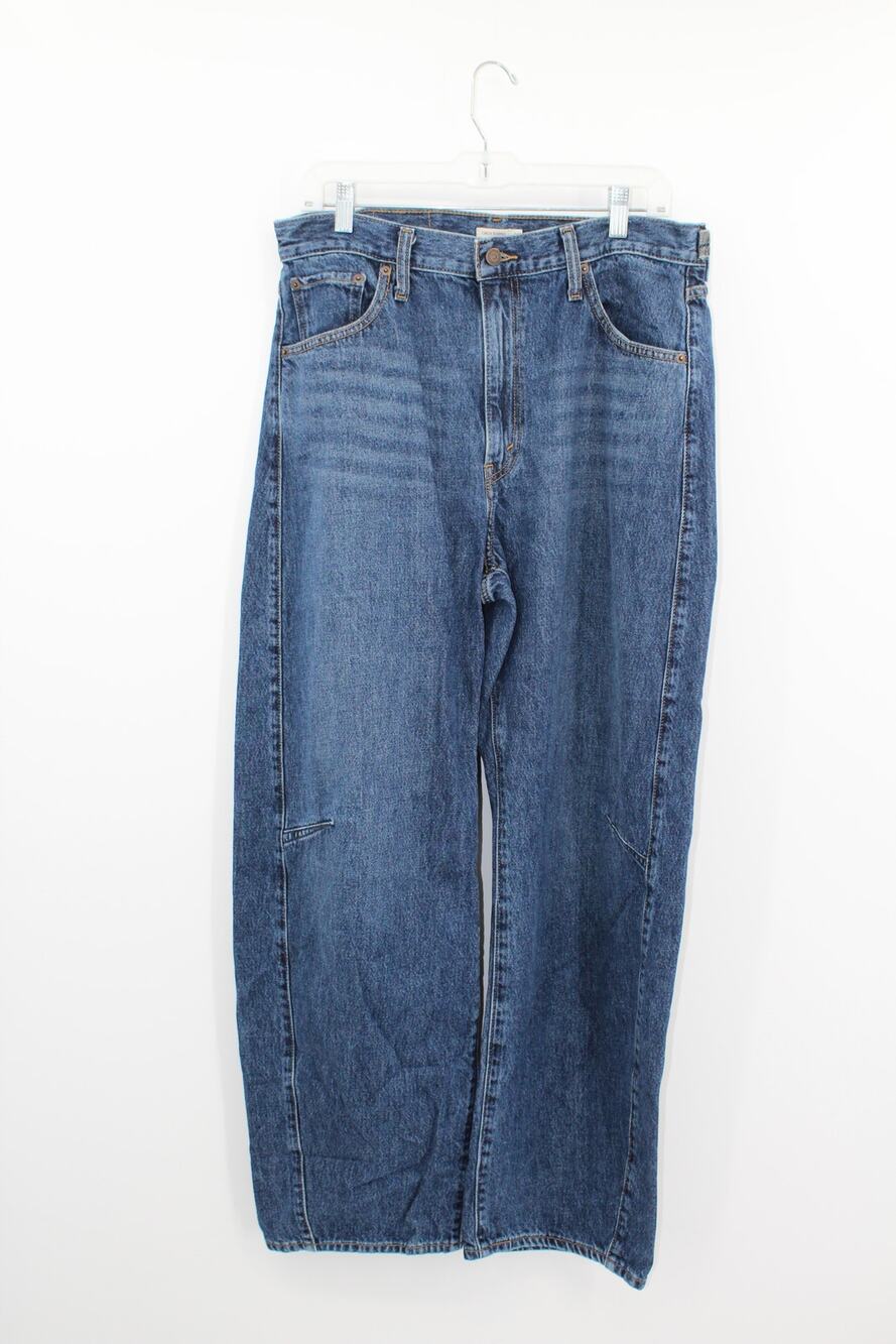Levi's Cinch Barrel Jeans size 32 Blue